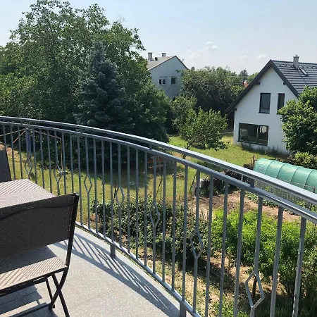 Dominik Apartmanhaz