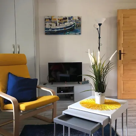 דירה Dominik Apartmanhaz *