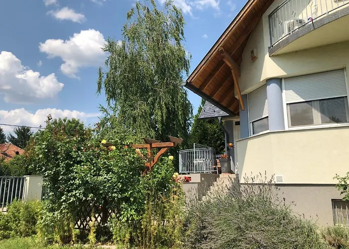 Apartamento Dominik Velence