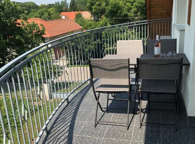 Apartamento Dominik Velence